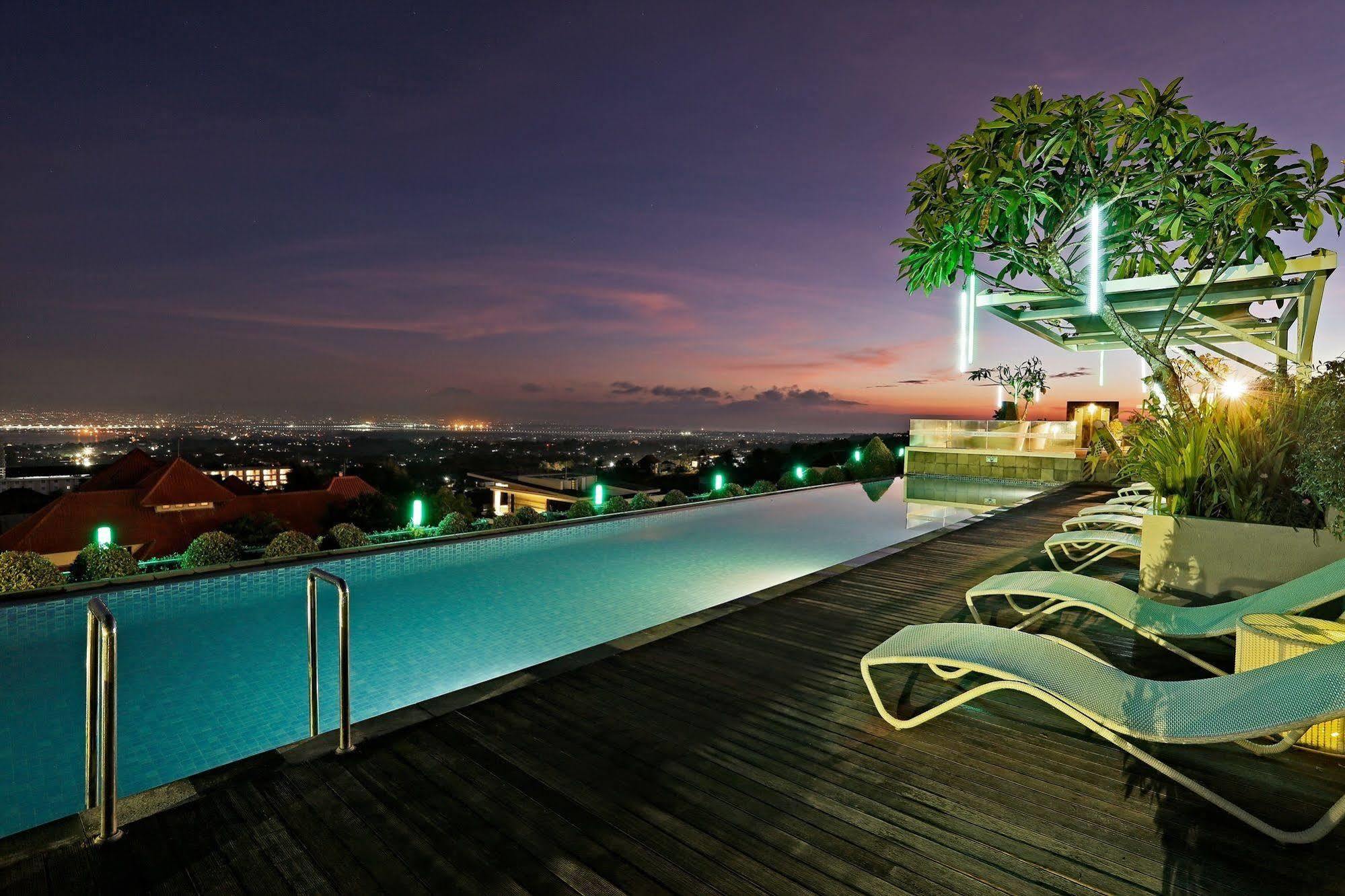 Maxonehotels At Bukit Jimbaran Zewnętrze zdjęcie
